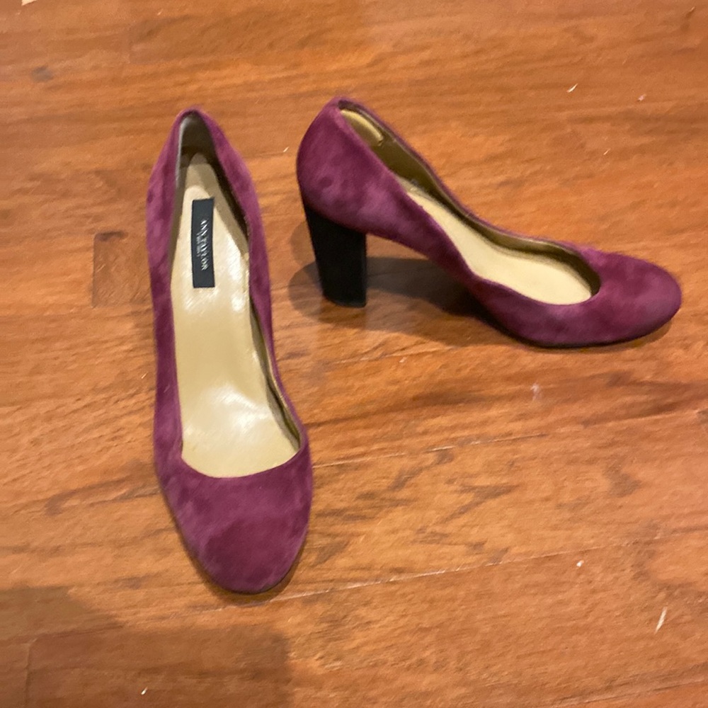 Ann Taylor purple suede pumps